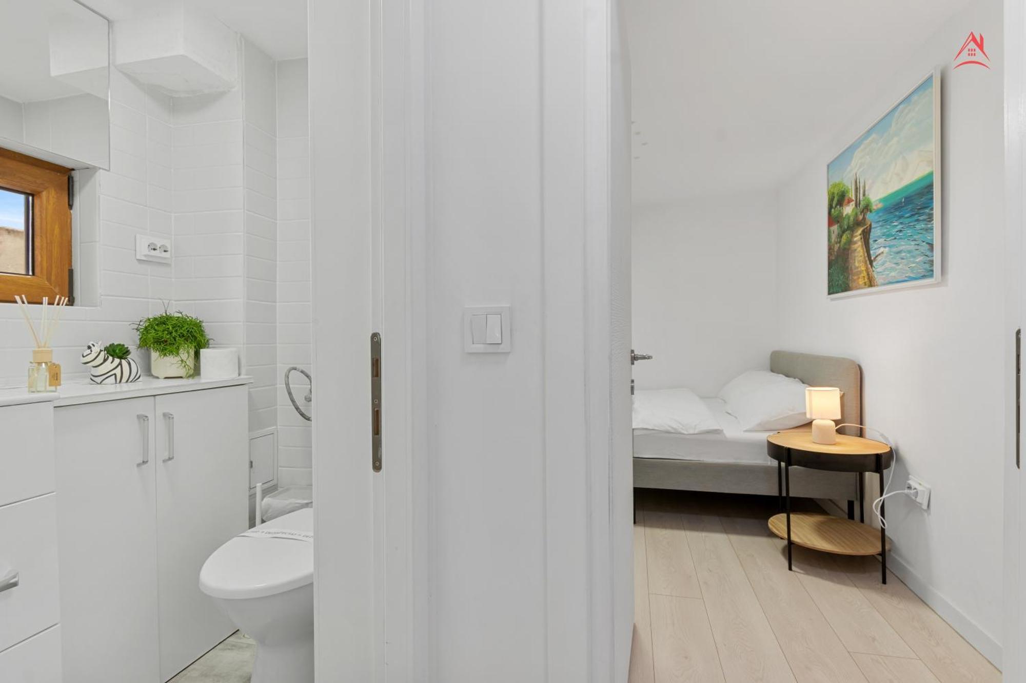 Central Town Cosy Apartment Bukarest Exterior foto