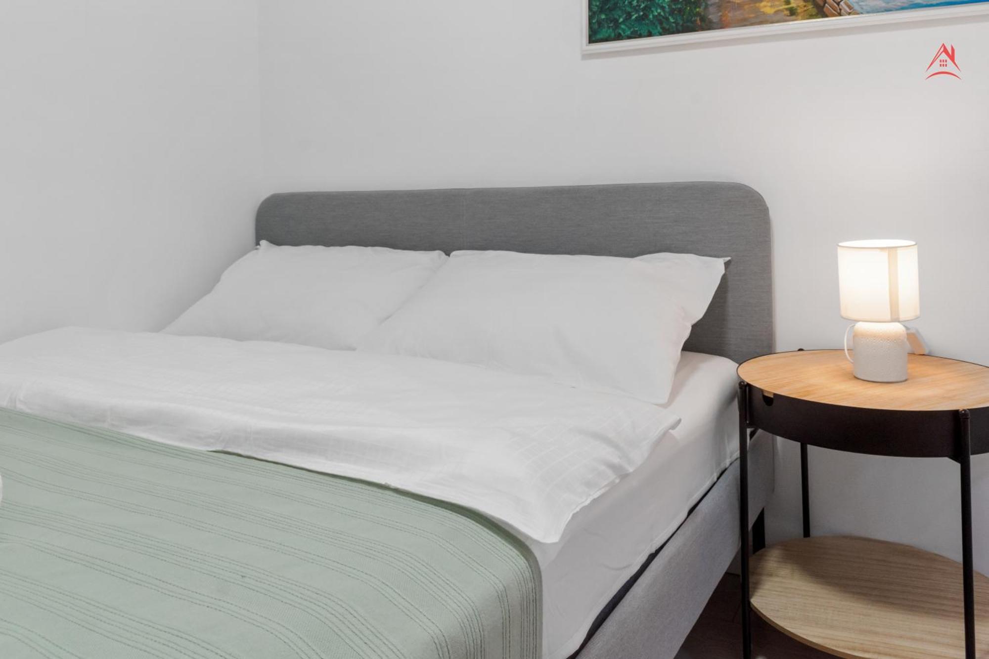 Central Town Cosy Apartment Bukarest Exterior foto